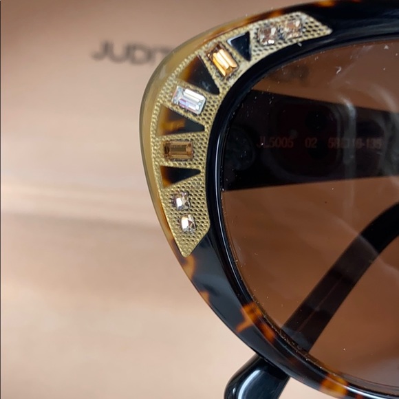 Judith Lieber Gorgeous CrystalEncrusted Sunglasses - Picture 6 of 8